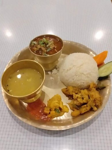 【ネパール料理】新大久保、ラトバレでマトンのダルバート #foodie #curry #グルメ #ダルバート #インド料理