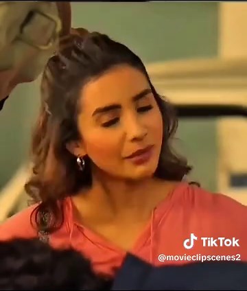 Funny Romantic Clip from Popular Bollywood Movie