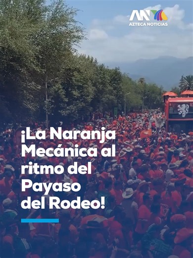 ¡La ola naranja invade Nuevo León! ¡Y de qué manera! Aficionados de Países Bajos bailan al ritmo del Payaso del Rodeo previo al partido entre Marruecos y su selección en la Copa Mundial de la FIFA 2026™. ¡Esta es la energía que se necesita por la calificación! Vía Ons Oranje #ElCanalDelMundial #ElMundialXAzteca #PayasoDelRodeo Países Bajos, Marruecos, Nuevo León, Payaso del Rodeo, Aficionados, Copa Mundial de la FIFA 2026™, Calificación
