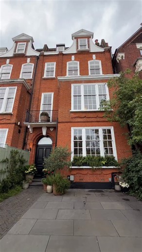 Grant James Bates | Clapham Common Southside 📍 £3,500,000 💷 Five beds, four baths, near 3,600 sq ft with off street parking - oh and the interiors are insane... | Instagram