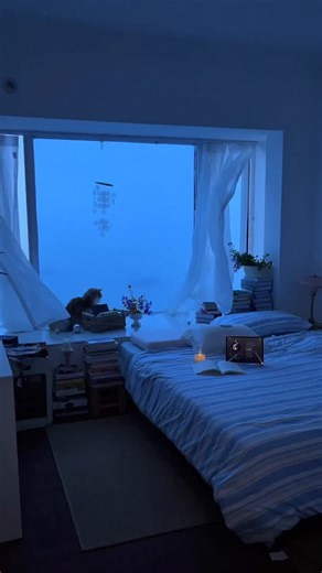 Moon on Instagram: "Rain kissing the sea, two blues becoming one. Cr: 岛系乙方 ｛数字游民版(rednote ID: Y|188107) 💕"