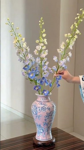 Easy Flower Vase Arranging Tutorial | Professional Florist Tips #shorts
