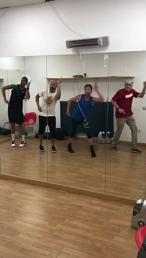 Ensayando el baile de #elhormiguero ¿Te atreves? #retochallenge #bailechallenge