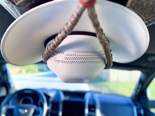 Jesse Marroquin’s Rattlesnake Holster Cowboy Hat Rack. #fyp #foryoupage #fypシ #trending #jmranchsnapracks