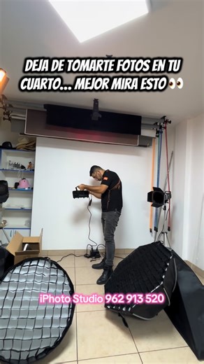 IPHOTO STUDIO on Instagram: "¿Sigues tomándote fotos en tu cuarto? 😦📱 Mira lo que puedes lograr en un estudio profesional 😮‍🔥📸 🔥 50 y 100 SOLES DE DESCUENTO por febrero ⏰ Sesiones de 30 min y 1 hora 📍 Cerca de SJM, Surco y Chorrillos ✨ Estudio fotográfico FULL equipado 💁‍♀️ Te guiamos en poses (no necesitas experiencia) Si quieres fotos para cumpleaños, contenido, marca personal o simplemente verte INCREÍBLE… este es tu momento 😍 📲 Escríbenos al WhatsApp ahora y separa tu cupo Los desc