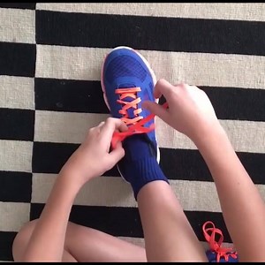 113K views · 256 reactions | If you have kids who struggle tying their shoes, show them this super easy method! Click through for step by step instructions: https://www.itsalwaysautumn.com/the-fast-easy-shoe-tying-hack.html | It's Always Autumn | Facebook