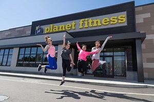 Planet Fitness Offers Teens Free Summer Workouts near Nashville