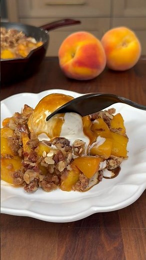 The Easiest Peach Crisp You’ll Ever Make
