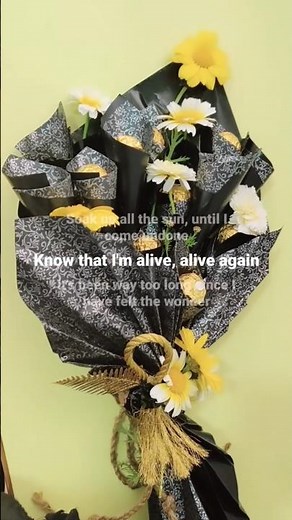 Easy way of making chocolate bouquet#chocolate#flowers