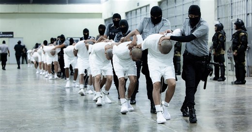 Judges rule to block deportations under Alien Enemies Act