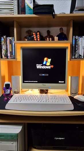 @r3tro.gamer on Instagram: "Just a Windows XP boot. That’s it. That’s the vibe. 🖥️✨ #WindowsXP #JustBooting #XPBoot #RetroPC #OldSchoolTech"