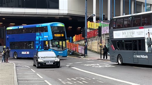 Diamond bus 40725 working the 16A @platinumbusfan124