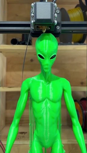 3D printing a full size alien #foryou