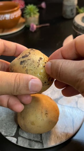 Prateek Singh on Instagram: "Aloo🥔 ka Tasty SNACK🤤🔥 . . #snackideas #aloorecipe #aloosnacks #snacksrecipe #nashta #nashtarecipe #chefprateekskitchen #chefprateek"