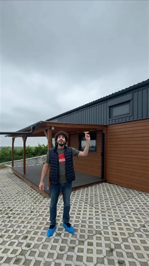 2.9M views · 39K reactions | Da li biste radije ovu kuću koristili kao vikendicu ili za život? 樂 | Dina Tiny Homes | Facebook