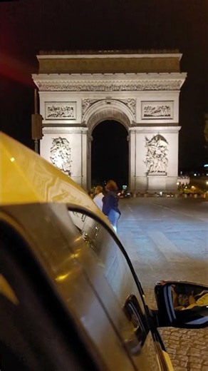 파리에서 이 노래는 못 참지! 오~ 샹젤리제~ 🚗🇫🇷
