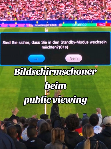 In #dortmund ist beim #publicviewing heute das unmöglichste passiert... Zum Glück nicht beim Lauf aufs Tor...