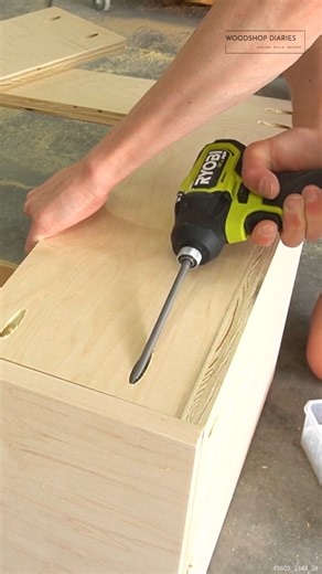 This Bench Doubles As HIDDEN Storage #storagebench #hiddenstorage #fliptop #hallwaybench | Woodshop Diaries