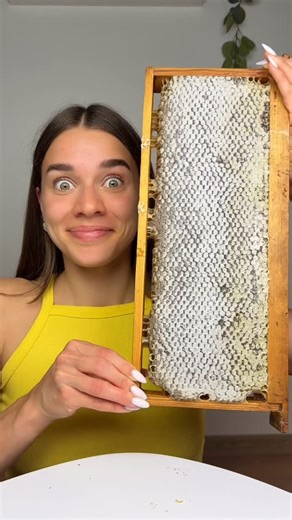 Kate Yepik on Instagram: "Eating Real Honey ASMR Do you like it? #eating #food #asmr #honey"