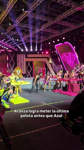 @AranzaCarreiro le gana en último minuto a @Azul Granton 😱 #GuerrerosMundiales, de lunes a viernes por Unimas / Domingos de eliminación por Univision / Disponible en ViX 📺🏃‍♀️🏃💪 #GarraVsVeneno 🐍🦁 #Original #s