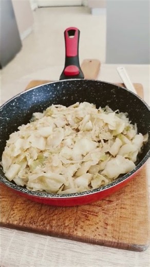 Cabbage with onions Ritou's recipe