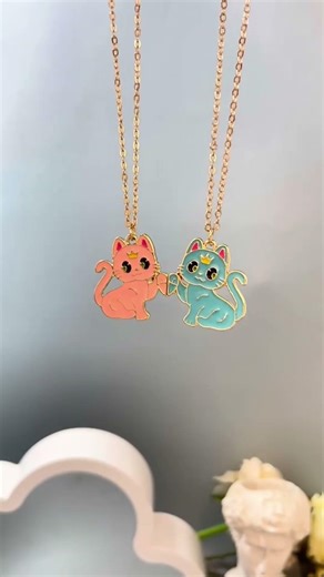 New quality ladies lockets that are fun to wear