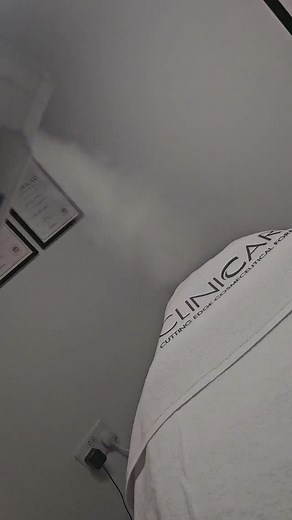 The Harsh Truth about facial steaming ☁️🚫 Facial steaming is often hyped as a skincare must-have, but the truth is—it’s not for everyone! While it can help loosen debris in pores, overuse or improper steaming can actually cause more harm than good. ❌ Myth: Steaming Opens Pores Pores don’t have muscles to “open” or “close.” Steam softens debris inside them, but it won’t shrink their size. 🔥 It Can Worsen Redness & Sensitivity If you have rosacea, sensitive skin, or broken capillaries, steaming 