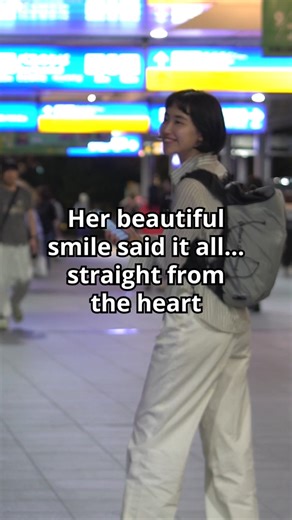 Is she smiling because of me.. or my new travel guitar? It’s actually my first time playing the Donner HUSH™ I PRO and it honestly blew me away too! 😍 Wanna have one? Grab yours with my code “judepastor” US Store👉https://datasink.rantion-admin.com/t/en JAPAN STORE👉https://datasink.rantion-admin.com/t/Mn #fyp #donnerhushipro #donnermusic #donnerguitar #bryanadams #straightfromtheheart | Jude Pastor