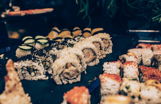 Sushi vs. Maki: Was sind die Unterschiede? Was bedeutet Sushi überhaupt?