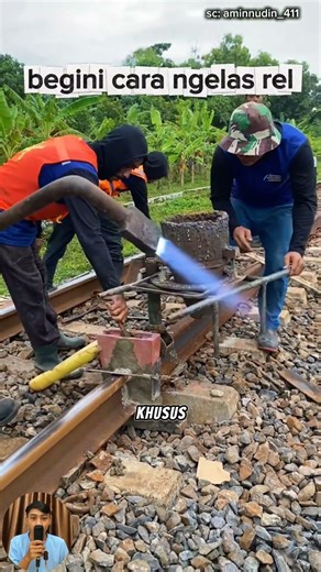 So this is how the train rail welding process works, guys! It's really fast.