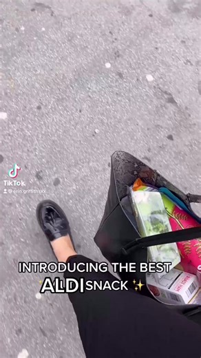 Trying Aldi Lentil Curls and Thai Chilli Basil - Funny Dyslexia Moment!