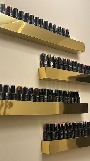 Adicta a chismear y cuidarme mis uñas Ven conmigo para hacer ambas 😂🤍 Citas: 5661167709 @aloha.studiio | Samantha Vázquez