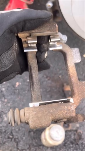 brake replacement, service brake caliper bracket. Brake pad replacment #brakes #brakebleed #mechanic #mechaniclife #repairs #DIY #doityourself #autotok #MobileMechanic | Mechanic Life