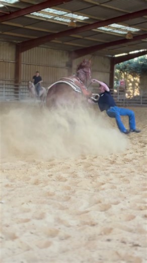 Y’a des jours avec et des jours sans 😂 #chut #cowboy #western #reining #crash