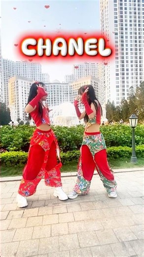 CHANEL Challenge cuteness overload 💕 Lily vs Hai An