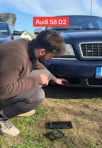 Audi S8 D2 miglas luktura restes izgatavošana