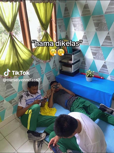 Sebelastujuh_ on TikTok
