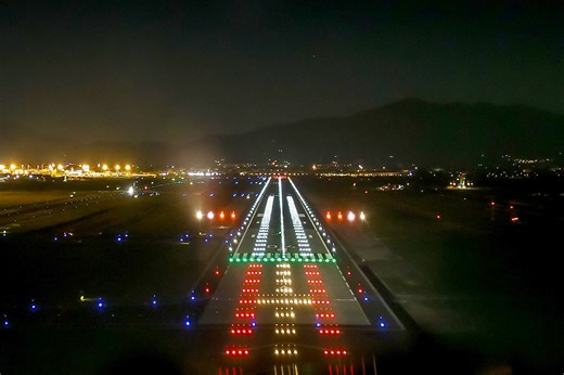 6 Reasons Why You Should Always Back Up A Visual Approach With An Instrument Approach