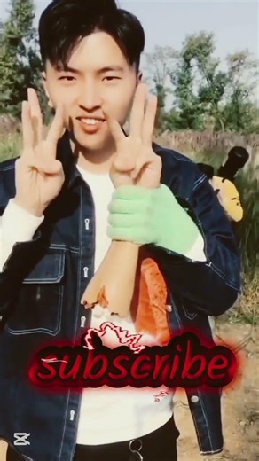 The Severed Hand Mystery Solved! 😱 | Magic Trick Exposed #MagicExposed #OpticalIllusion #SeveredHand