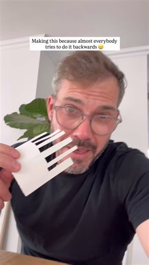 Wedding Photographer | Adelaide, South Australia on Instagram: "Veil 101 - I’ve almost never seen someone get this right the first time. You have to flip the comb to match the shape of the back of the head with the prongs facing down. (Unless you’re pushing the veil up under a bun. #veil #wedding #weddingdress"