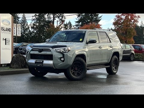 2022 Toyota 4Runner TRD Off Road + Moonroof, Navigation, Climate Control Review | Island Ford 24786A