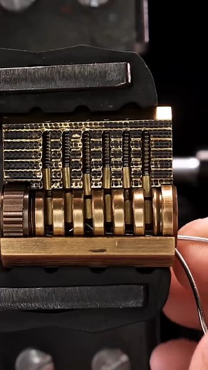 60K views · 469 reactions | 0083 - Improvised Tools #familytime #survival #security #lock #shorts #reelsfb #reels #fyp #viralvideo #shorts #viralshort #reels2023 | Locksmith Lockpicking | Facebook