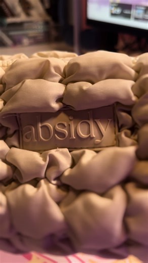 ✨ Me? A sucker for freebies? ALWAYS. 💯🤣 Aminin niyo kayo rin! 🤭✨ Sharing what I bought from @Absidy Beauty 💜 \t •the freebies I got are the pouch and the spatula and yesss, I’ve been loving all of them! 💕🛍️ #AbsidyBeauty #BeautyHaul #Freebies #TikTokFinds #MakeupPH