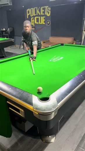 I know a bit of top spins.This Shot Looks Impossible… But It Went In 🤯 #shorts #shortfeeds