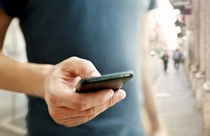 Are Thieves Hacking the Starbucks App?