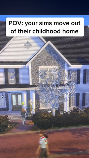 Moving Out of My Sims' Childhood Home | Sims 4 Tutorial