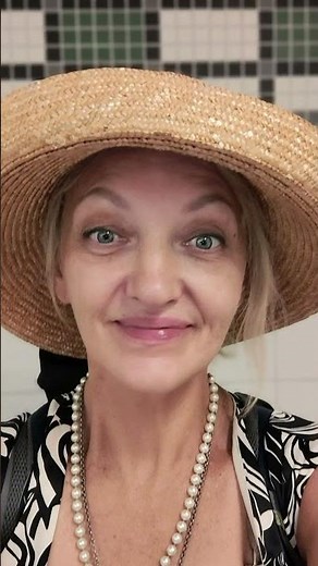 She did it again: The Serial Stowaway ✈️