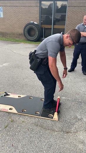 We’re excited to show South Carolina State Troopers trying the new Korboard during candidate screening 💪 The Korboard is a versatile fitness product that’s perfect for exercises like sit-ups, planks, and squats. It’s designed to help you build a stronger core, improve your mobility and enhance your overall fitness level. If you’re looking for a new way to challenge your core and take your fitness to the next level, the Korboard is definitely worth checking out. So why not give it a try and see 