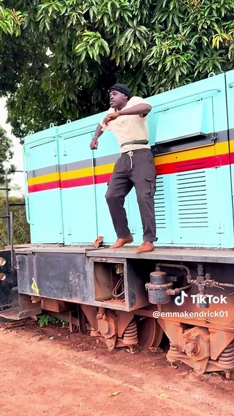 Alien Skin: Akapande Kasoma Kii? Ugandan TikTok Mystery