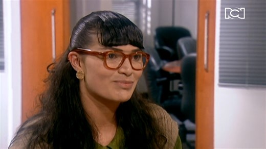 780K views · 15K reactions | #BettyLaFea | Ante la posibilidad de trabajar en la oficina de Olarte, Betty le hace saber a Armando que ella prefiere quedarse en su lugar de trabajo y así poder estar mucho más cerca de él. 梁﫣 | Canal RCN | Facebook